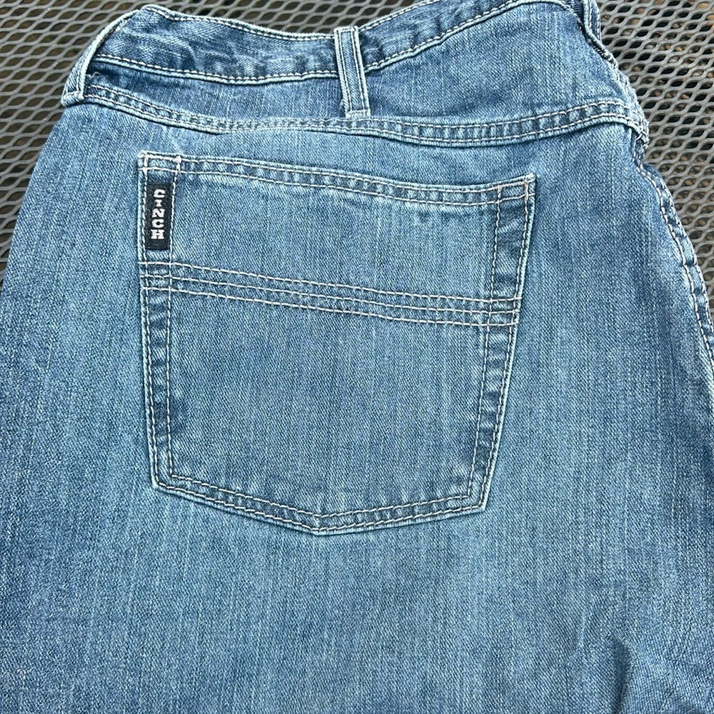 Men’s cinch, black label jeans
